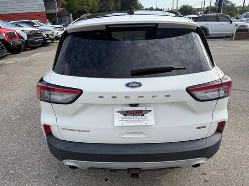 Used 2021 Ford Escape Titanium w/ Class II Trailer Tow Package FWD image 6