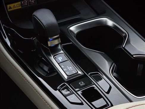 Used 2022 Lexus NX 350h AWD image 21