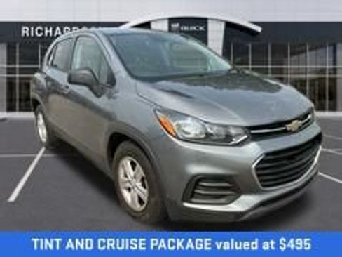 Used 2020 Chevrolet Trax LS w/ Tint and Cruise Package FWD image 2
