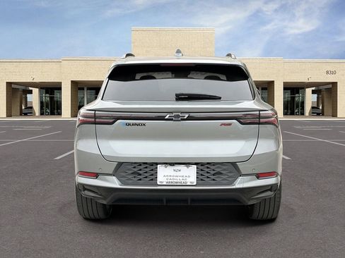 Used 2024 Chevrolet Equinox EV RS FWD image 6
