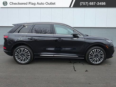 Used 2022 Lincoln Corsair AWD w/ Premium Package image 9