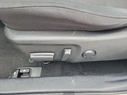 Used 2015 Toyota Camry LE image 22