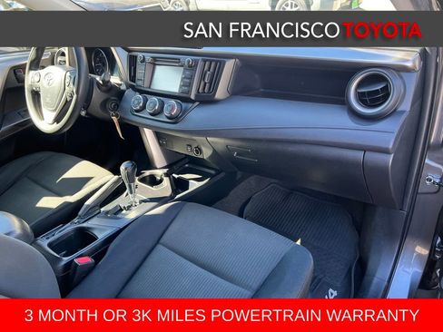 Used 2017 Toyota RAV4 LE image 19