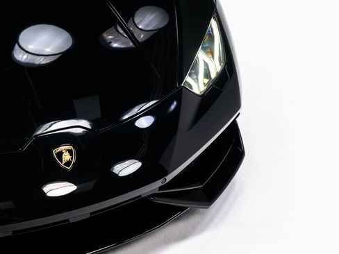 Used 2018 Lamborghini Huracan LP 610-4 AWD/4WD image 74