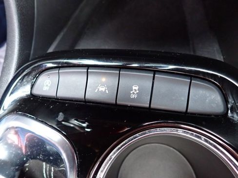 Used 2023 Buick Encore GX Essence w/ Experience Buick Package image 22