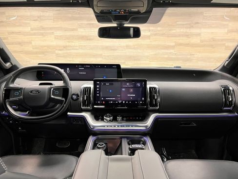 Used 2025 Ford Expedition Max Platinum w/ Stealth Performance Package AWD/4WD image 2