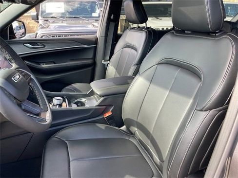New 2025 Jeep Grand Cherokee L Limited w/ Luxury Tech Group II image 9