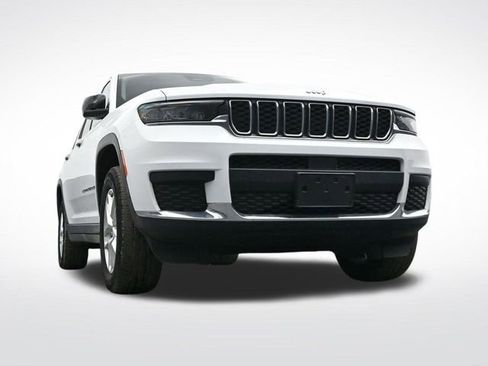 Used 2023 Jeep Grand Cherokee L Laredo w/ Luxury Tech Group I image 39