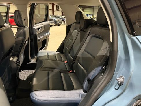 Used 2022 Ford Bronco Sport Outer Banks w/ Tech Package AWD/4WD image 19