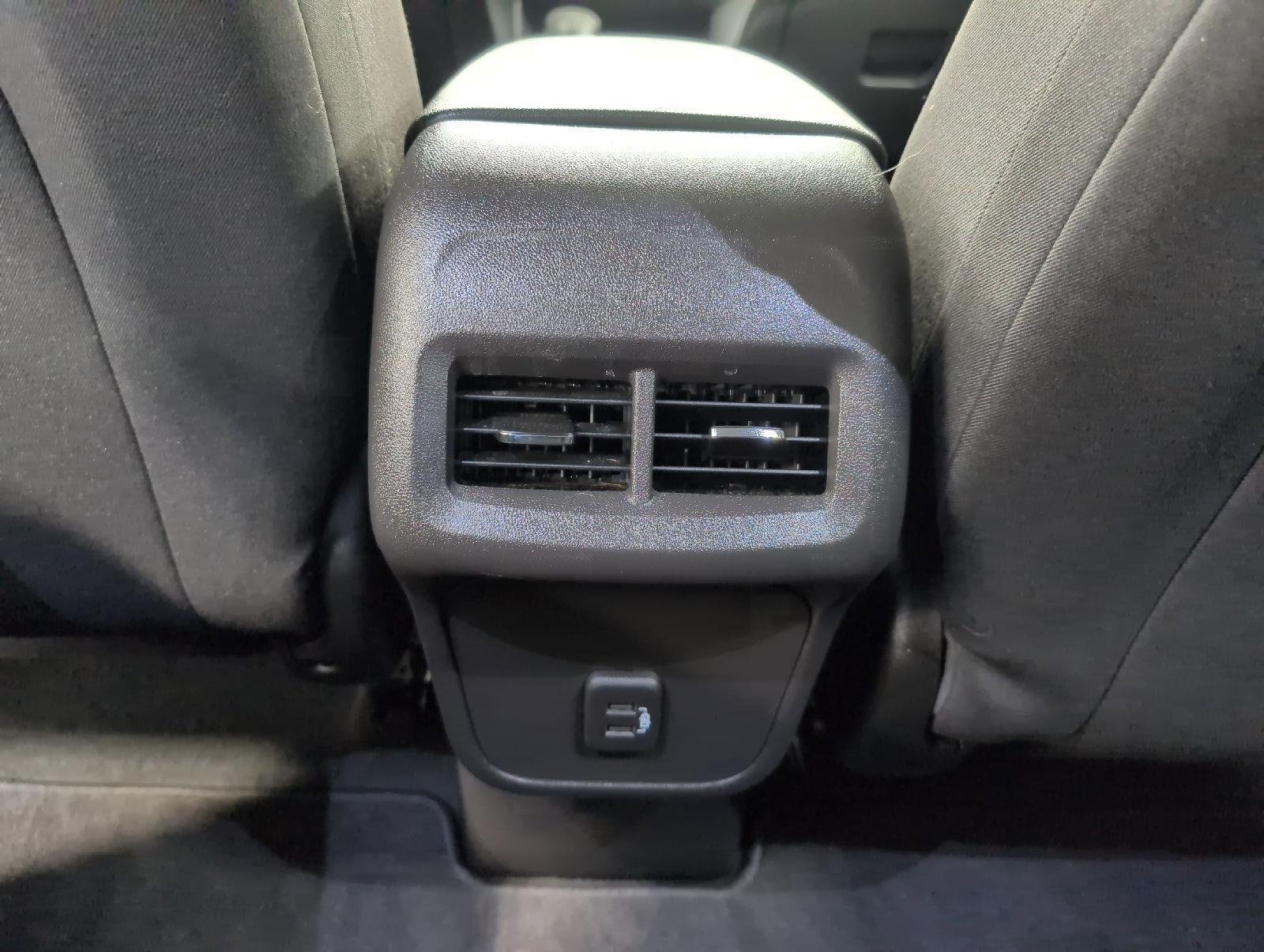 Used 2024 Chevrolet Equinox LT AWD/4WD image 50