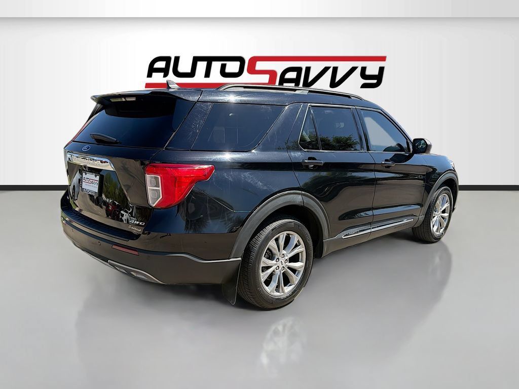 Used 2022 Ford Explorer XLT w/ Equipment Group 202A AWD/4WD image 7