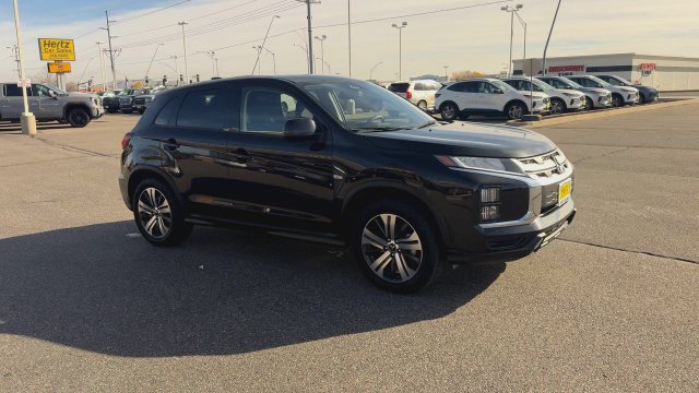 Used 2025 Mitsubishi Outlander Sport ES AWD/4WD image 2
