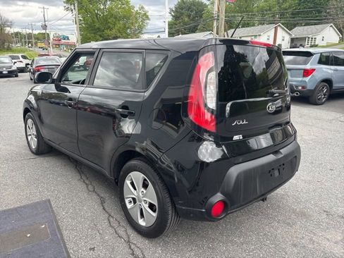 Used 2016 Kia Soul FWD image 4