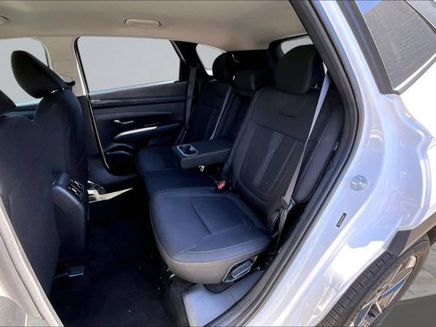 Used 2025 Hyundai Tucson SEL FWD image 16