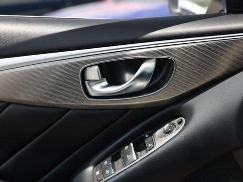 Used 2017 INFINITI Q50 Signature Edition w/ All Weather Package (L93) RWD image 46