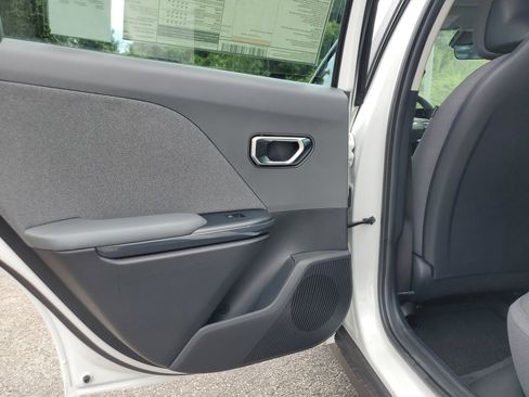 New 2025 Kia K4 EX image 9