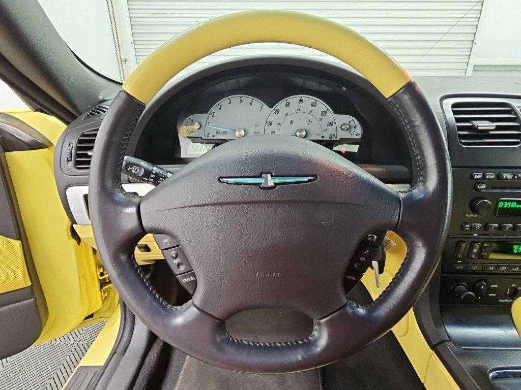 Used 2002 Ford Thunderbird RWD image 17