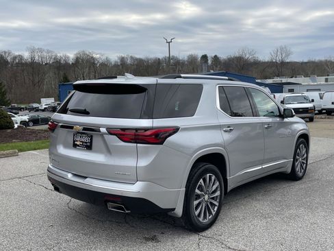 Certified 2022 Chevrolet Traverse Premier w/ LPO, Floor Liner Package AWD/4WD image 3