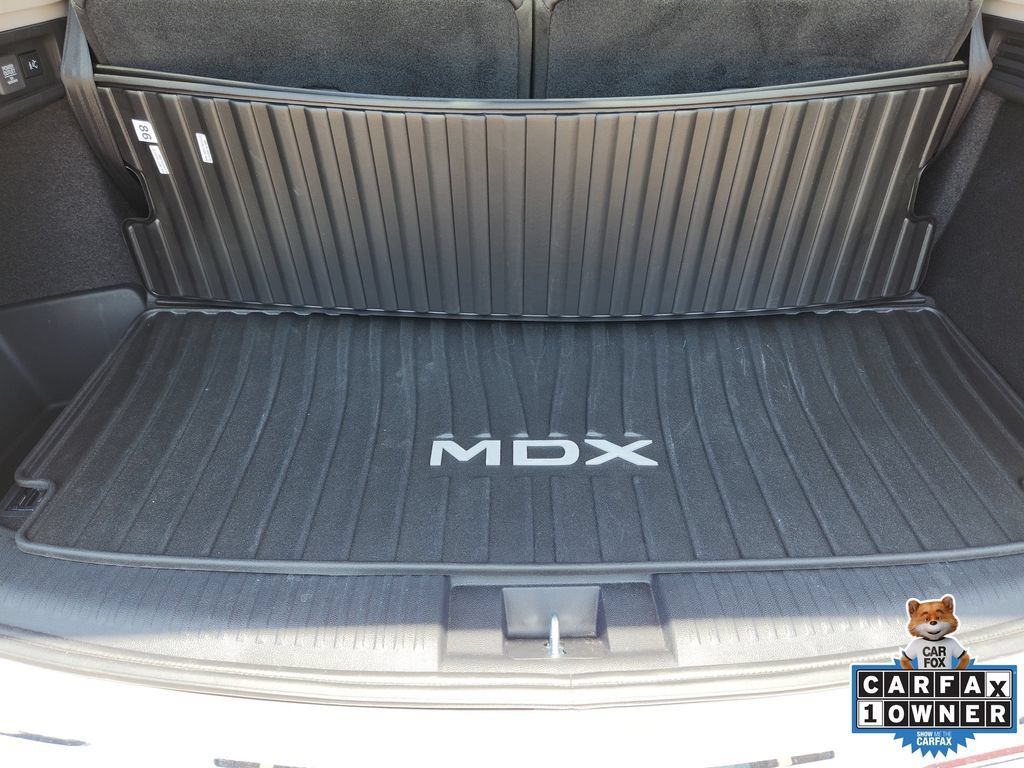 Certified 2026 Acura MDX w/ Technology Package FWD image 33