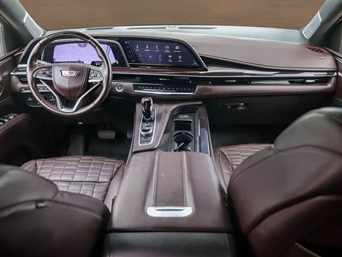 Used 2022 Cadillac Escalade Sport Platinum w/ LPO, ONYX Package AWD/4WD image 28