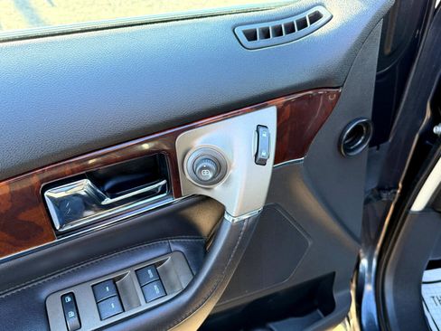 Used 2014 Lincoln MKX AWD w/ Equipment Group 102A image 18