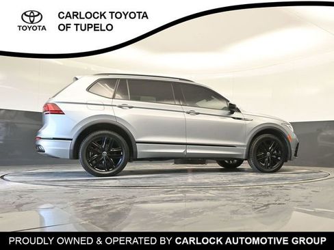 Used 2022 Volkswagen Tiguan SE R-Line image 42