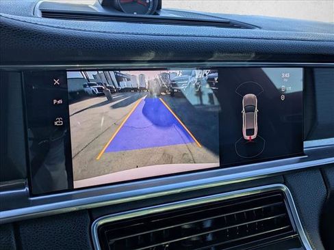 Used 2023 Porsche Panamera 4 Platinum Edition image 15