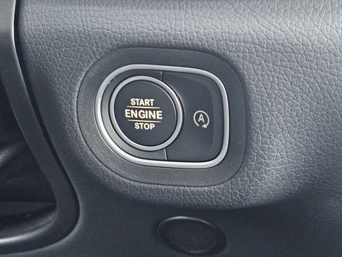 Used 2025 Mercedes-Benz GLE 450 4MATIC image 22