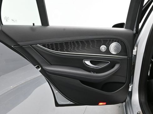 Used 2020 Mercedes-Benz E 450 4MATIC Wagon w/ Premium Package image 13