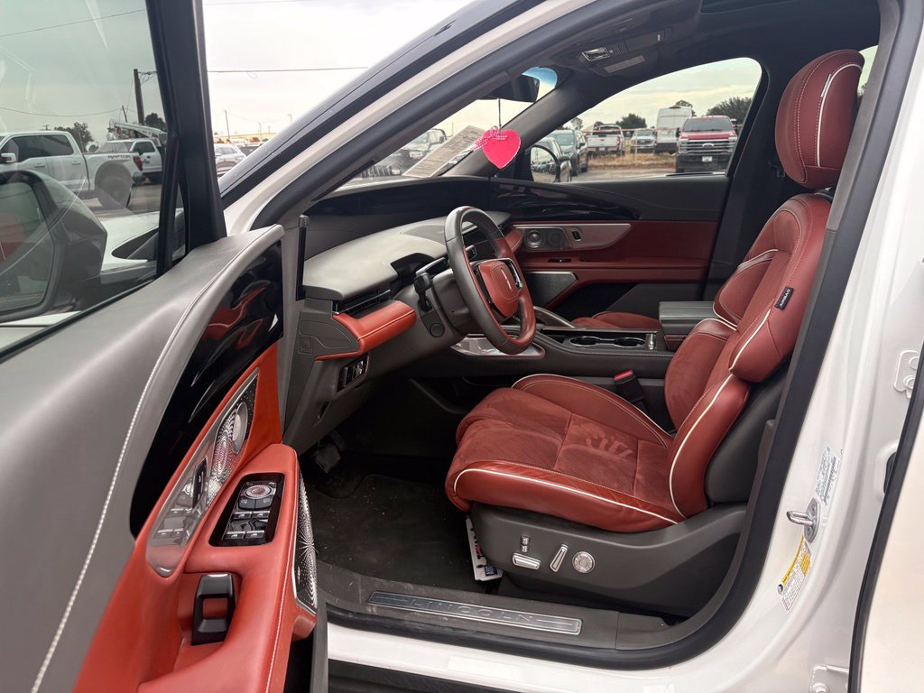 Used 2024 Lincoln Nautilus Black Label AWD/4WD image 14