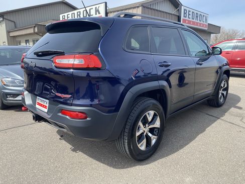 Used 2015 Jeep Cherokee Trailhawk w/ Leather Interior Group image 2