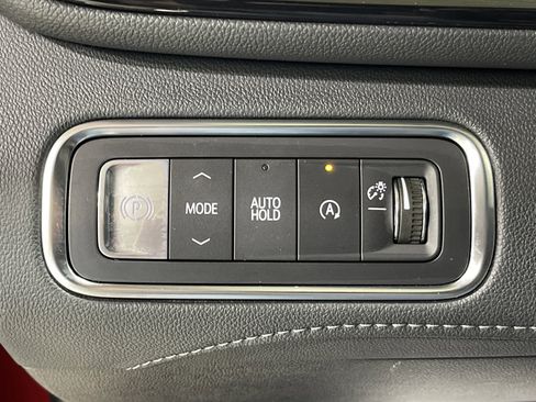 Used 2025 Buick Enclave Preferred w/ LPO, Floor Liner Package image 29