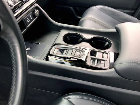 Used 2023 Honda Pilot EX-L image 16