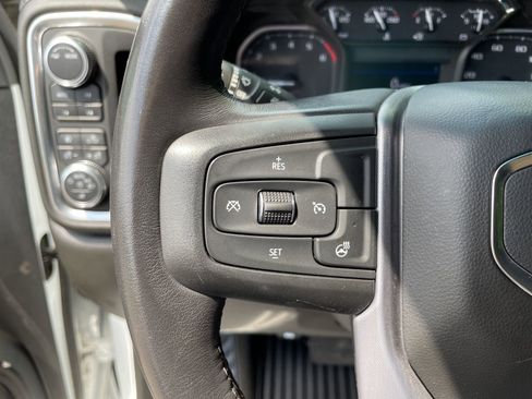 Used 2022 GMC Sierra 3500 SLE w/ SLE Convenience Package image 17