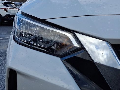 Used 2023 Nissan Sentra SV image 9