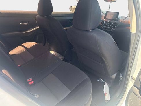 Used 2022 Nissan Sentra SV image 13