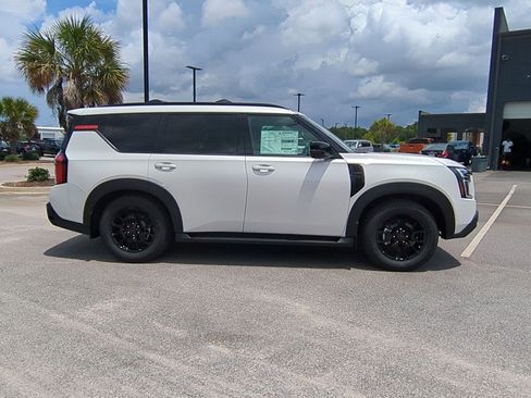 New 2025 Nissan Armada PRO-4X w/ Pro-4X Premium Package image 2