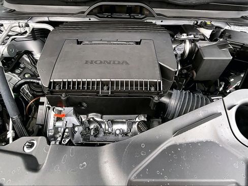 Used 2025 Honda Pilot EX-L image 31