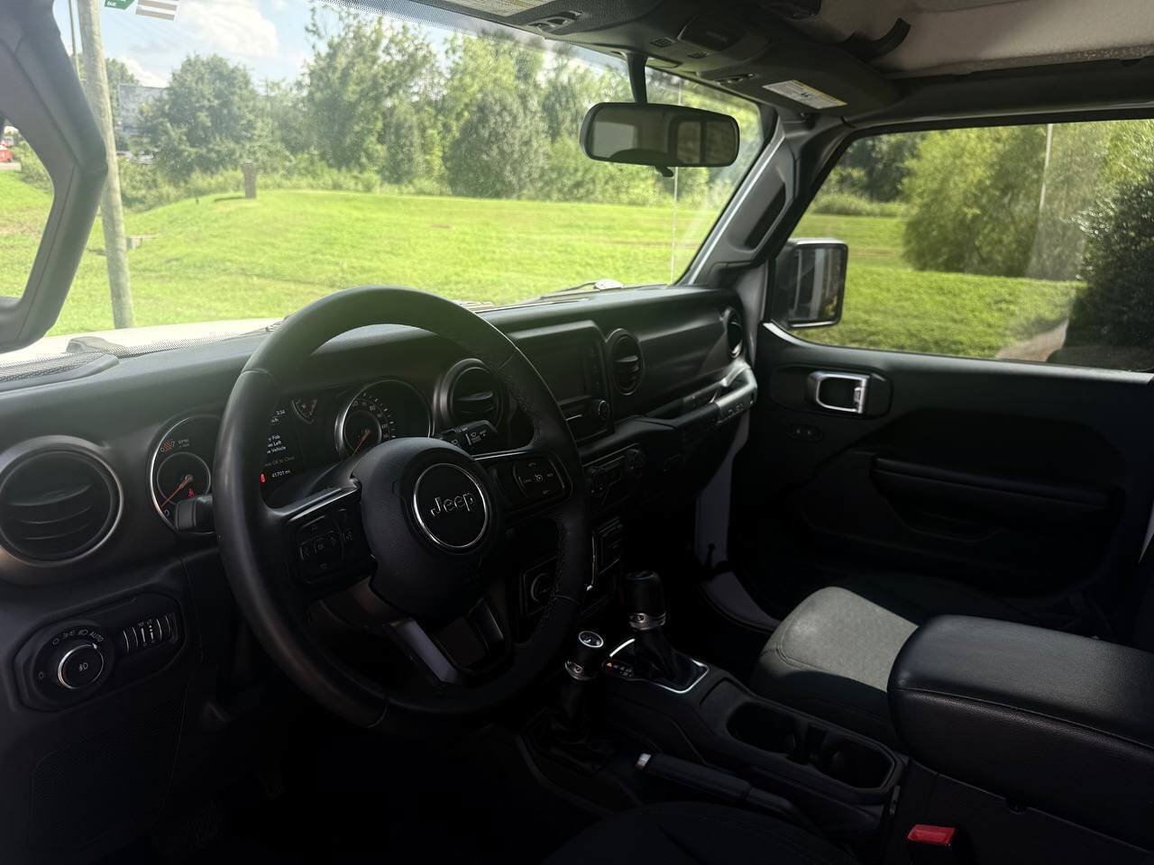 Used 2019 Jeep Wrangler Unlimited Sport S AWD/4WD image 21