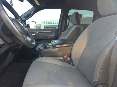 Used 2021 RAM 2500 Big Horn image 9