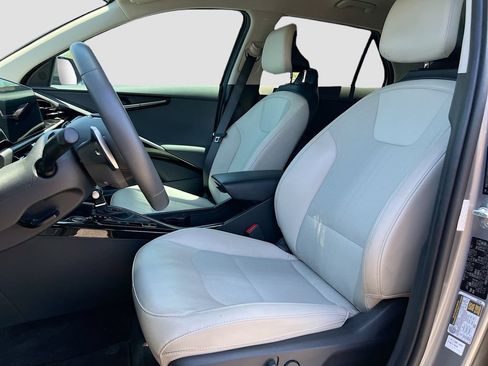 Used 2023 Kia Niro EX FWD image 21