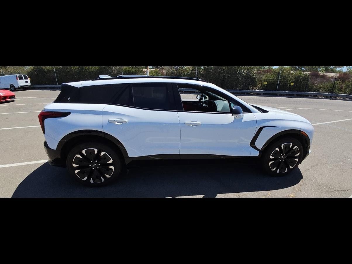 Used 2024 Chevrolet Blazer EV RS AWD/4WD image 19