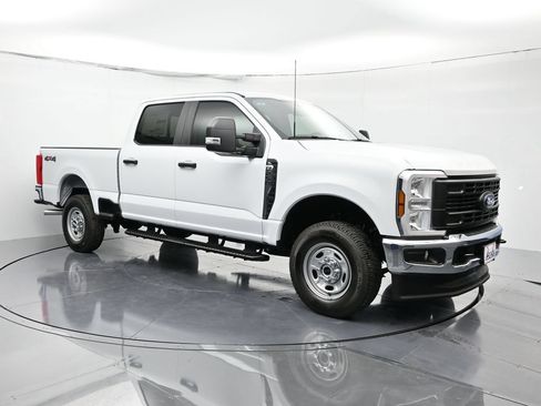 New 2026 Ford F250 XL w/ XL Chrome Package AWD/4WD image 3