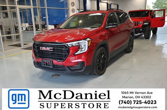Used 2024 GMC Terrain SLE w/ Driver Convenience Package FWD image 1