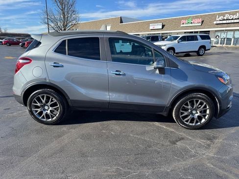 Used 2019 Buick Encore Sport Touring image 3