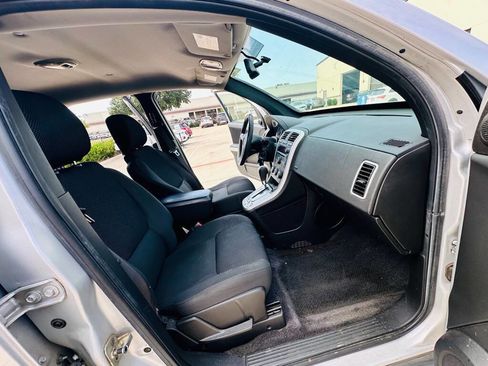 Used 2009 Pontiac Torrent Base 4dr SUV w/ Preferred Package image 21