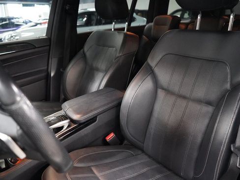 Used 2019 Mercedes-Benz GLS 450 4MATIC image 12