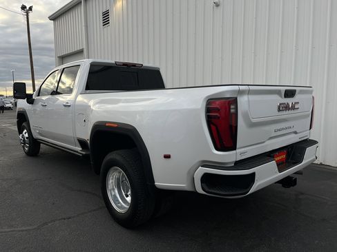 Used 2025 GMC Sierra 3500 Denali w/ Denali Reserve Package image 3