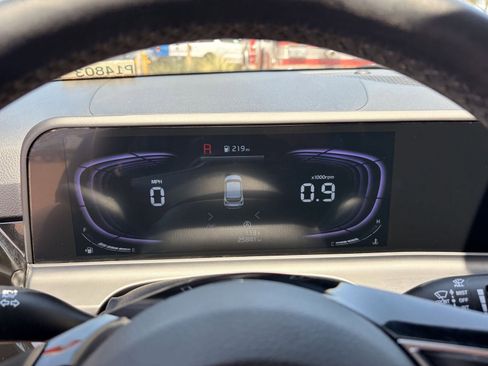 Used 2025 Kia Seltos S FWD image 28