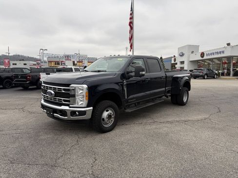 Used 2023 Ford F350 XLT image 5